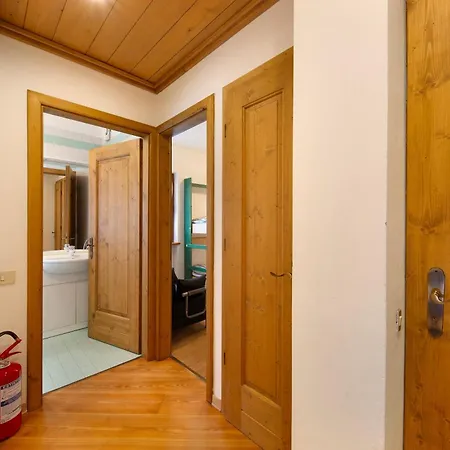 Michaela A Apartment *