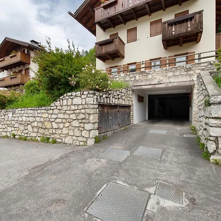 Michaela A Apartman Vinigo